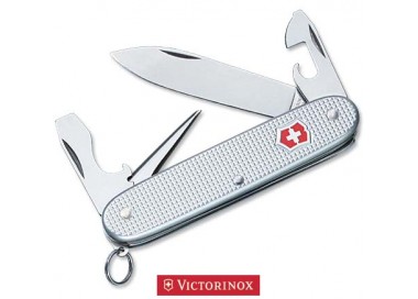 VICTORINOX MOD.PIONEER 8 USI