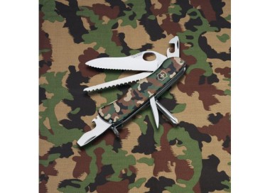 VICTORINOX MOD.TRAILMASTER CAMO 12 USI