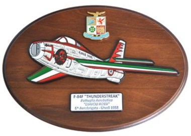 CREST AERONAUTICA MILITARE ARALDICO AEREI F-84 DIAVOLI ROSSI